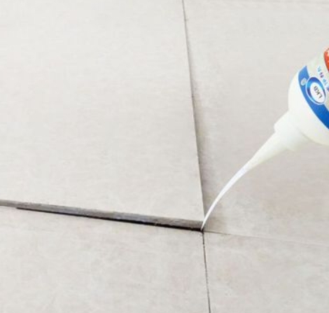 江阴瓷砖空鼓维修公司分享卫生间瓷砖脱落的原因可能有以下几点